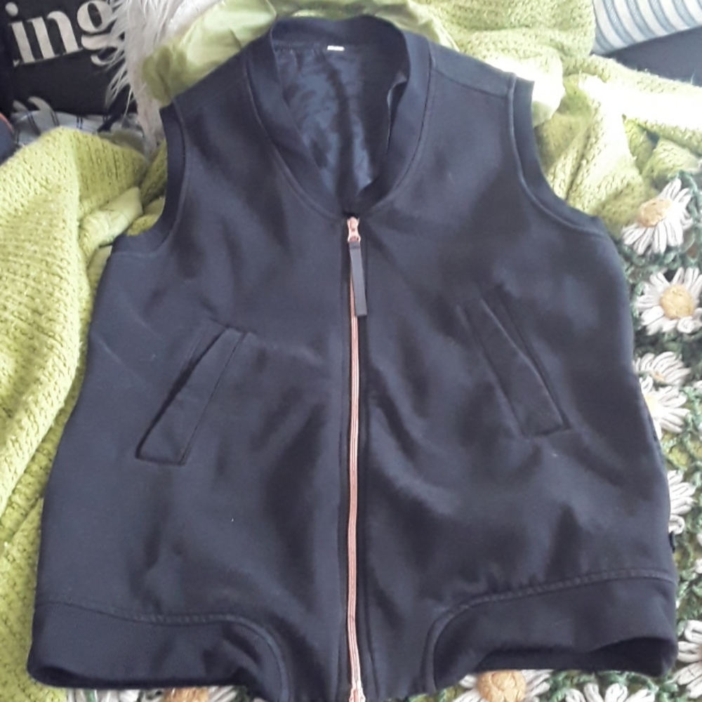 Lulu lemon vest